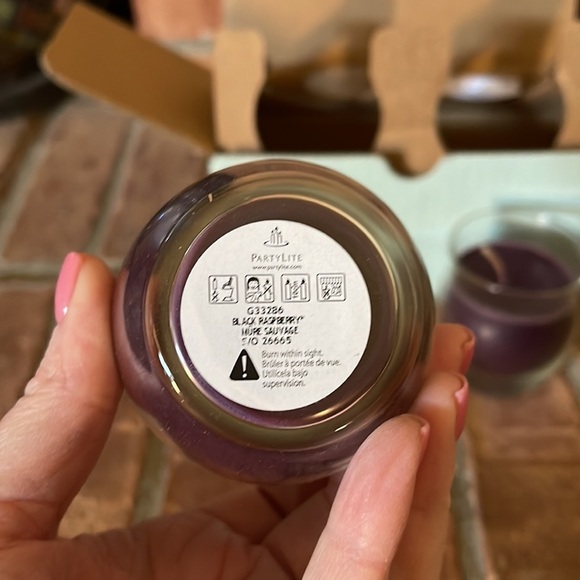 NIB Set of 2 PartyLite Black Raspberry Jar Candles - Picture 2 of 4